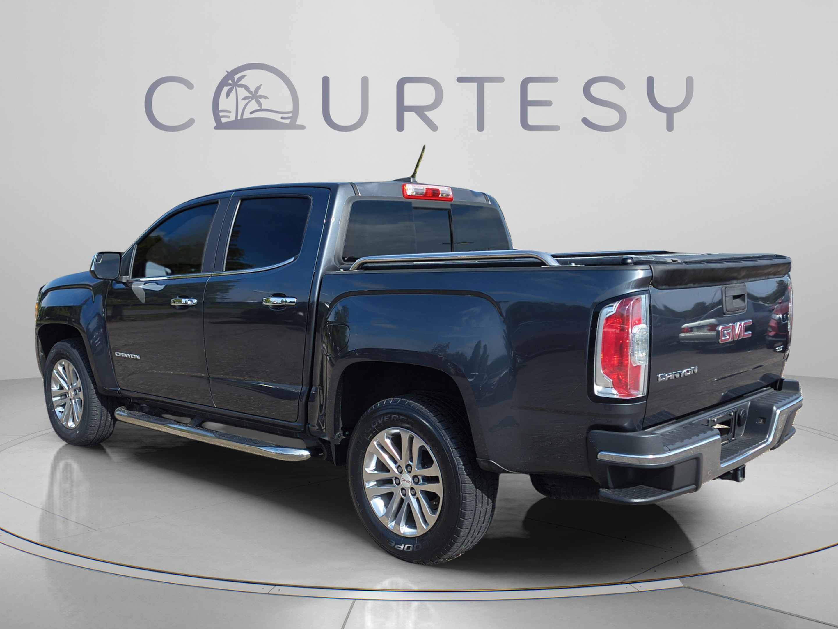 Used 2016 GMC Canyon SLT w/ Driver Alert Package RWD image 5