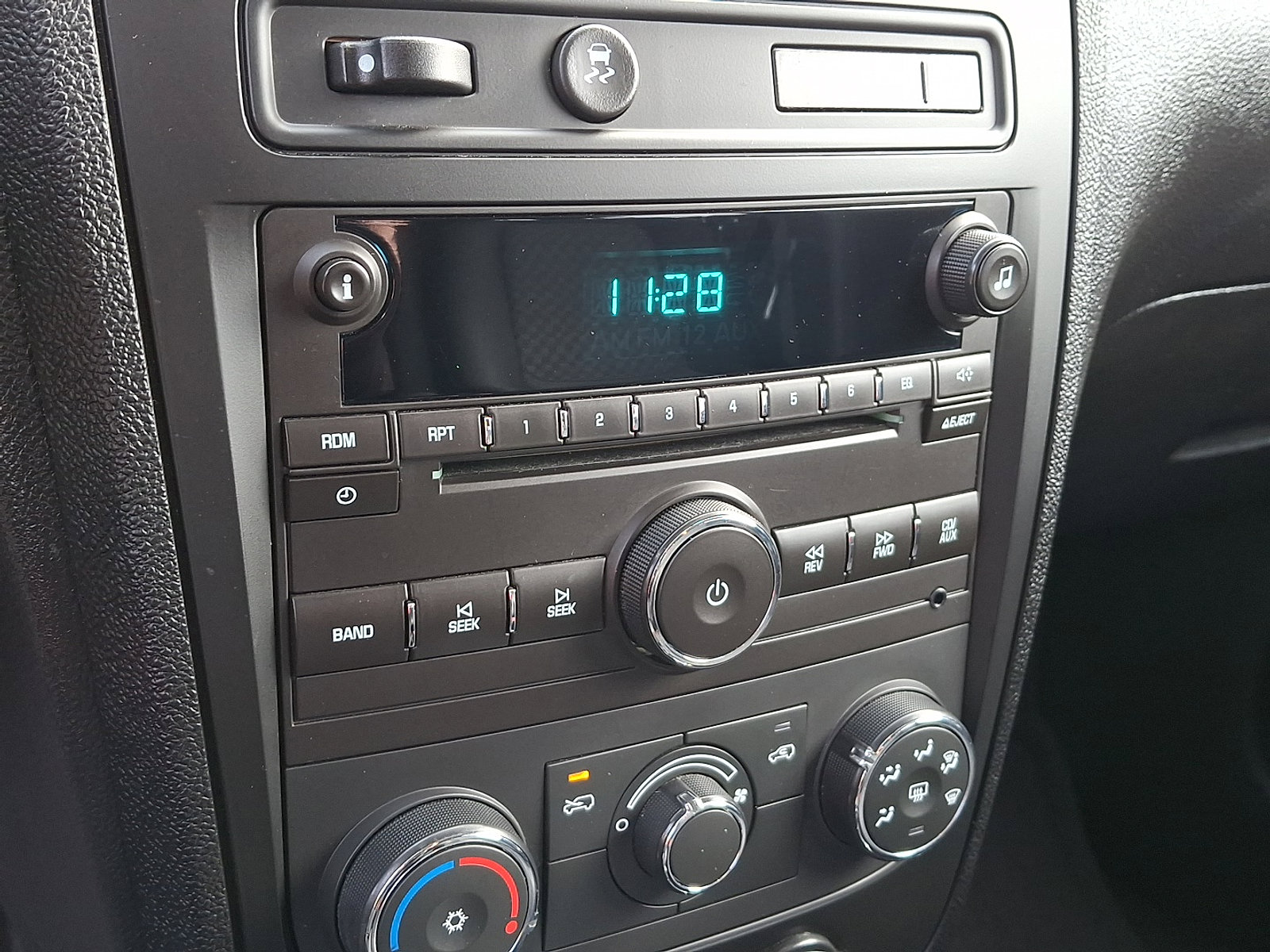 Used 2010 Chevrolet HHR LS image 17