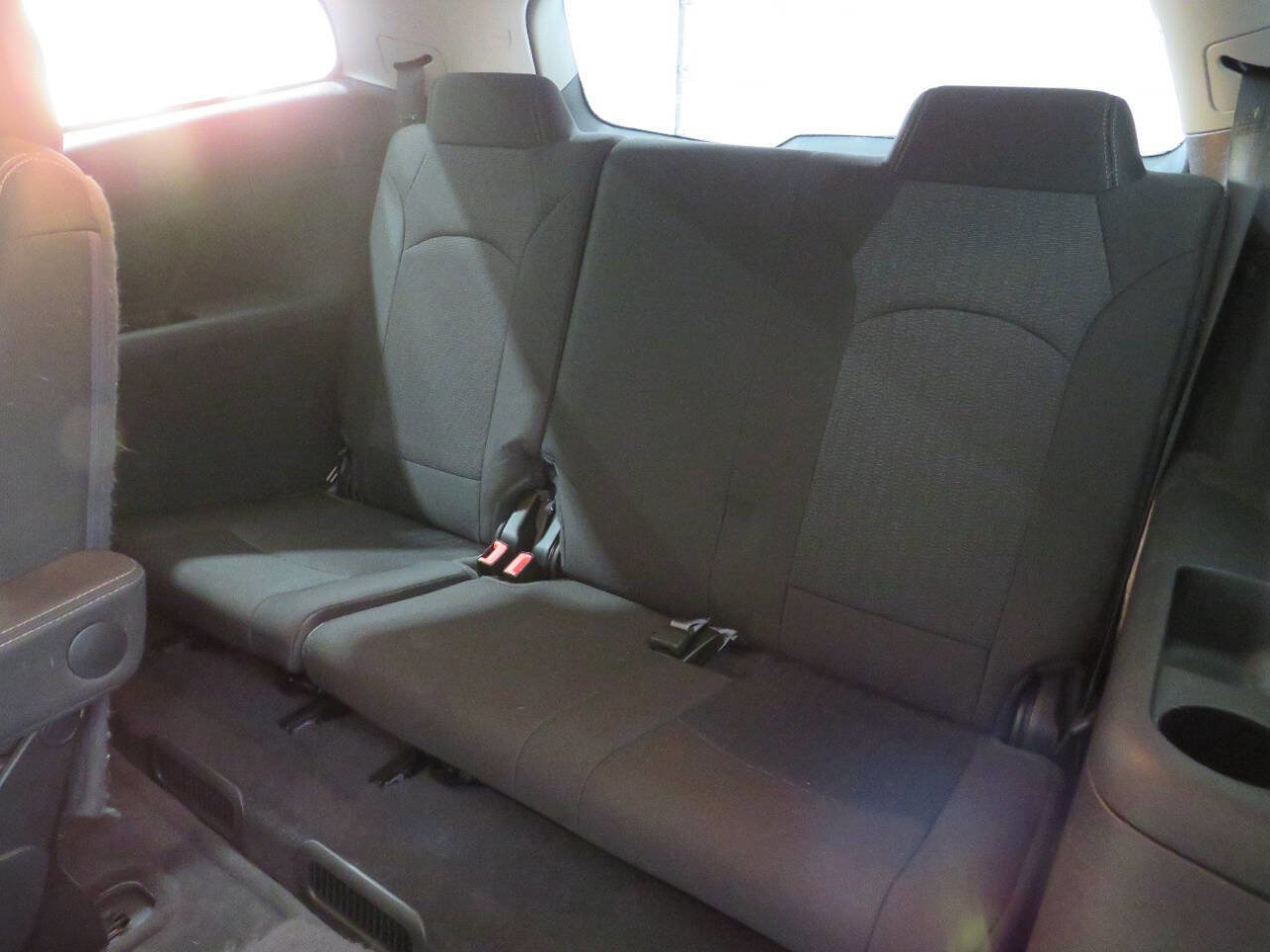 Used 2016 Chevrolet Traverse LT w/ Traveler's Package image 16