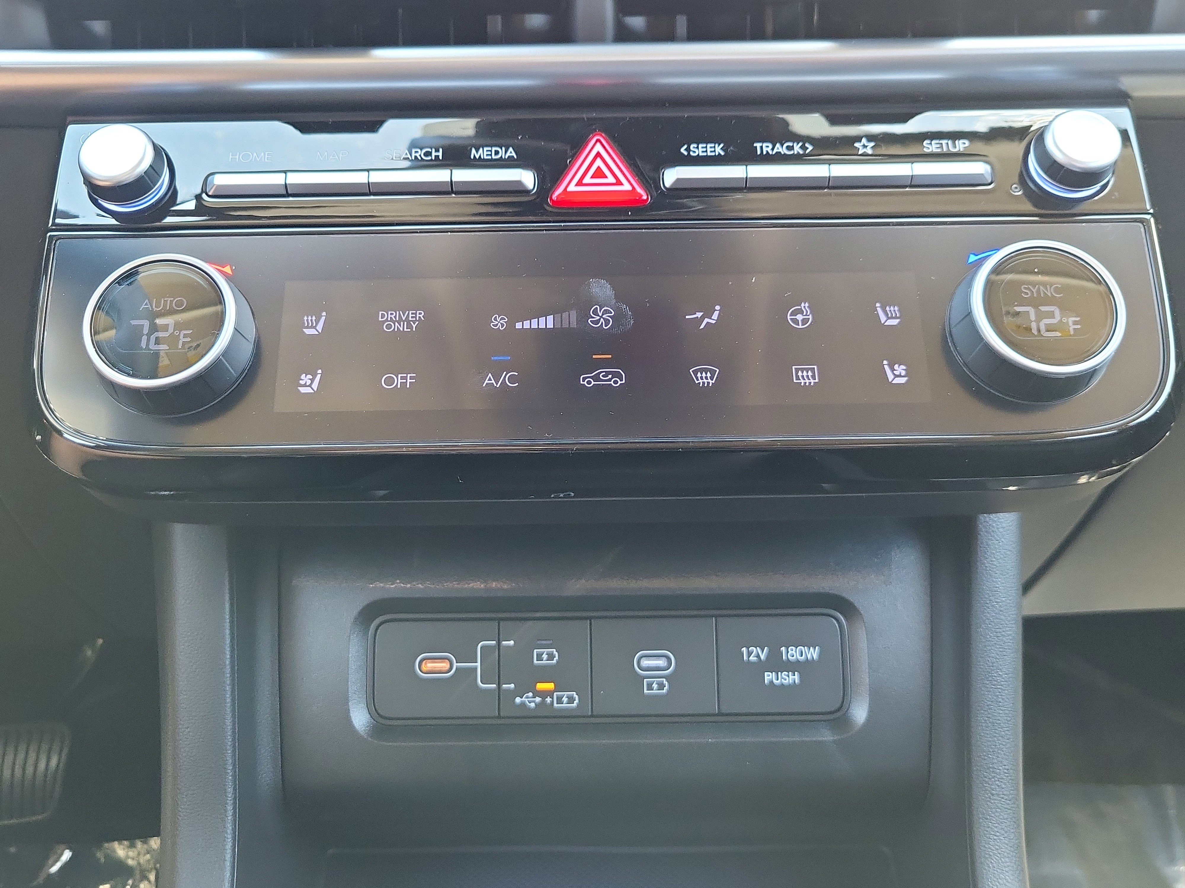 New 2025 Hyundai Tucson Limited w/ Tow & Go Package image 21