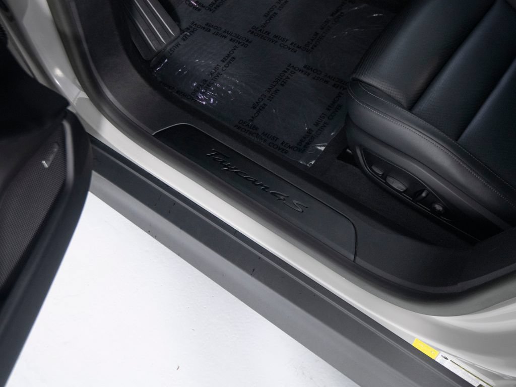 Certified 2023 Porsche Taycan 4S AWD/4WD image 22