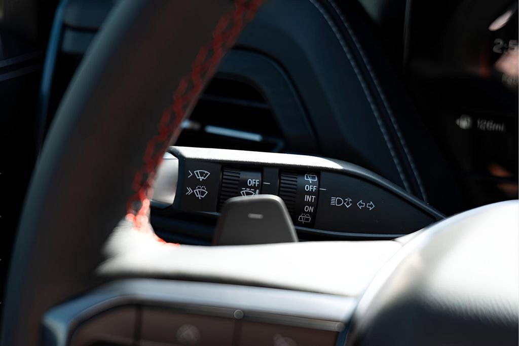 New 2026 GMC Yukon XL AT4 Ultimate w/ LPO, Floor Liner Package image 17