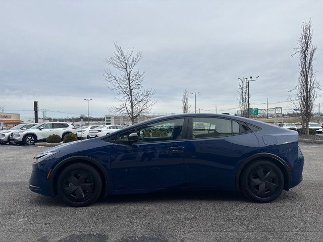 Used 2023 Toyota Prius LE image 13