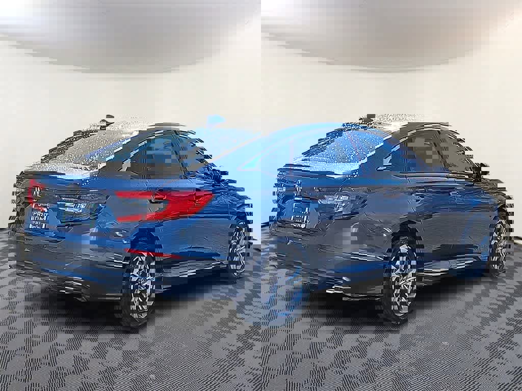 Used 2019 Honda Accord EX image 4