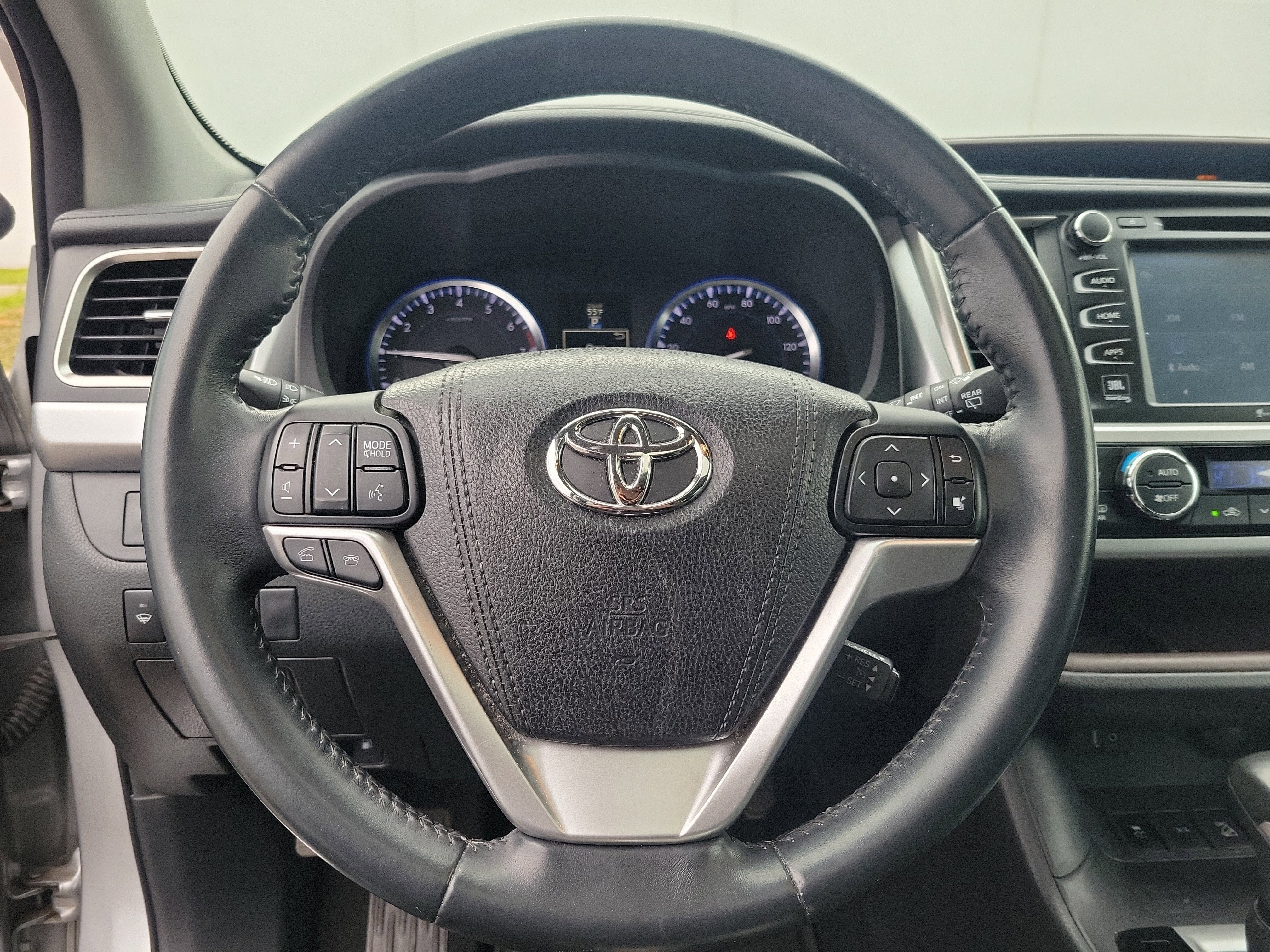 Used 2016 Toyota Highlander Limited image 23