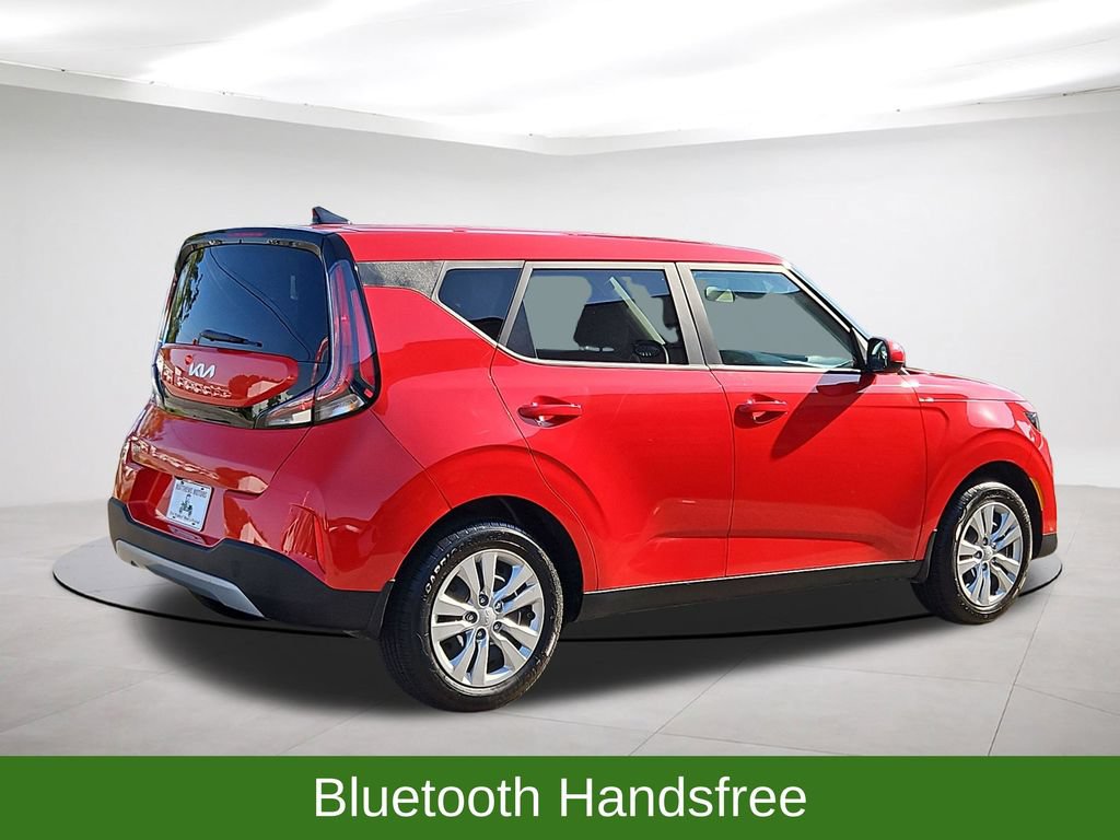 Used 2025 Kia Soul LX FWD image 7