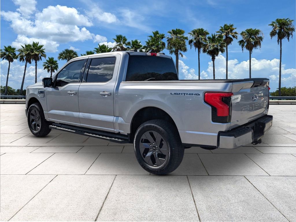 Used 2025 Ford F150 Lightning Flash image 7