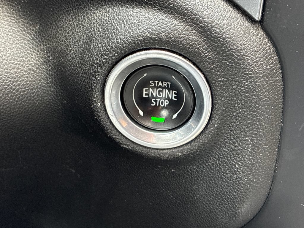 Used 2019 Chevrolet Silverado 1500 LTZ w/ LTZ Premium Package AWD/4WD image 18