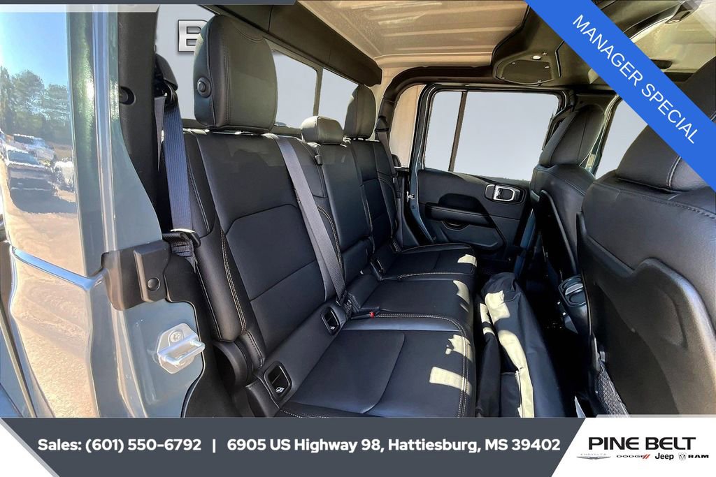New 2025 Jeep Gladiator High Tide image 8