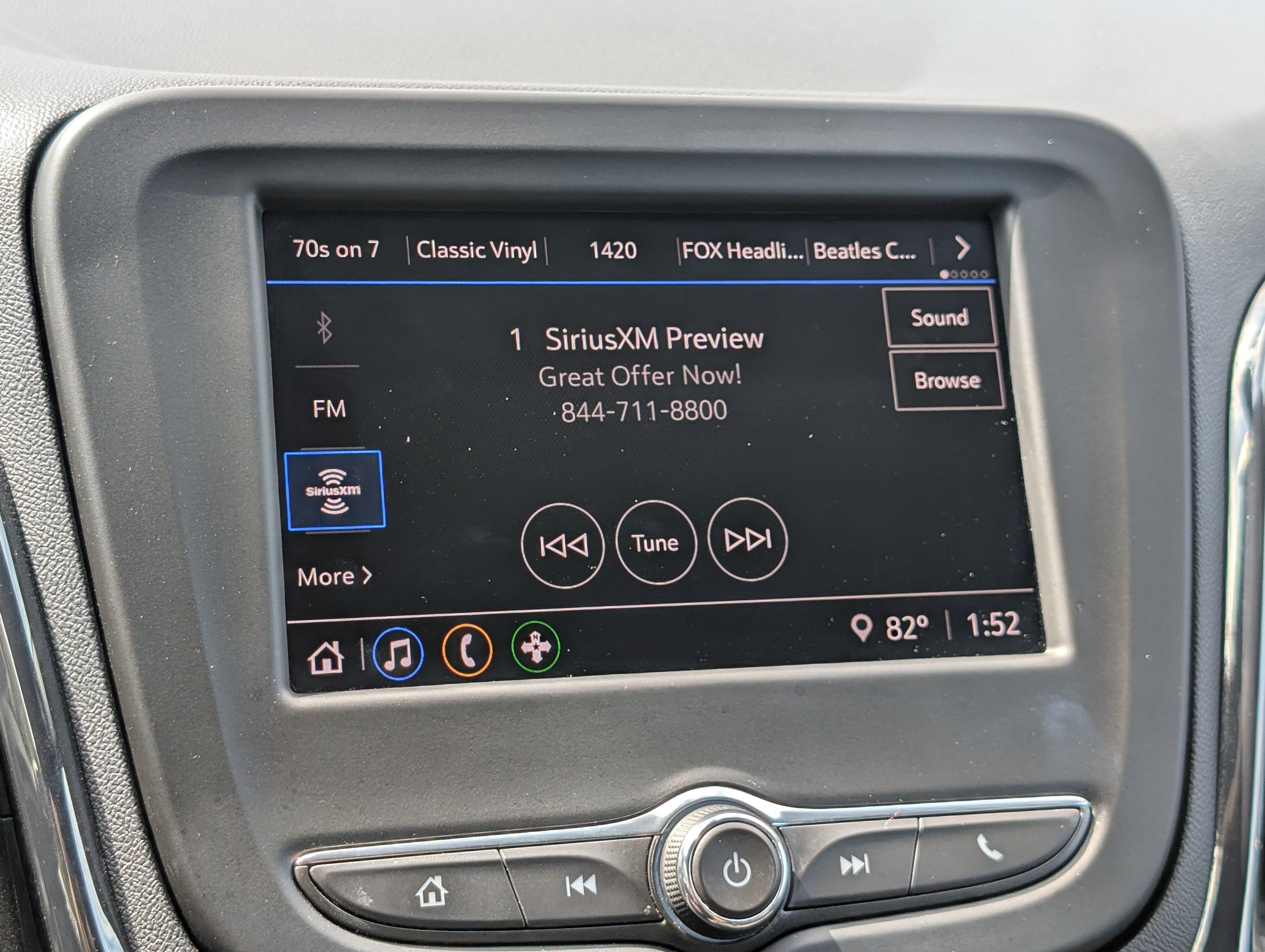 Used 2023 Chevrolet Equinox RS FWD image 28