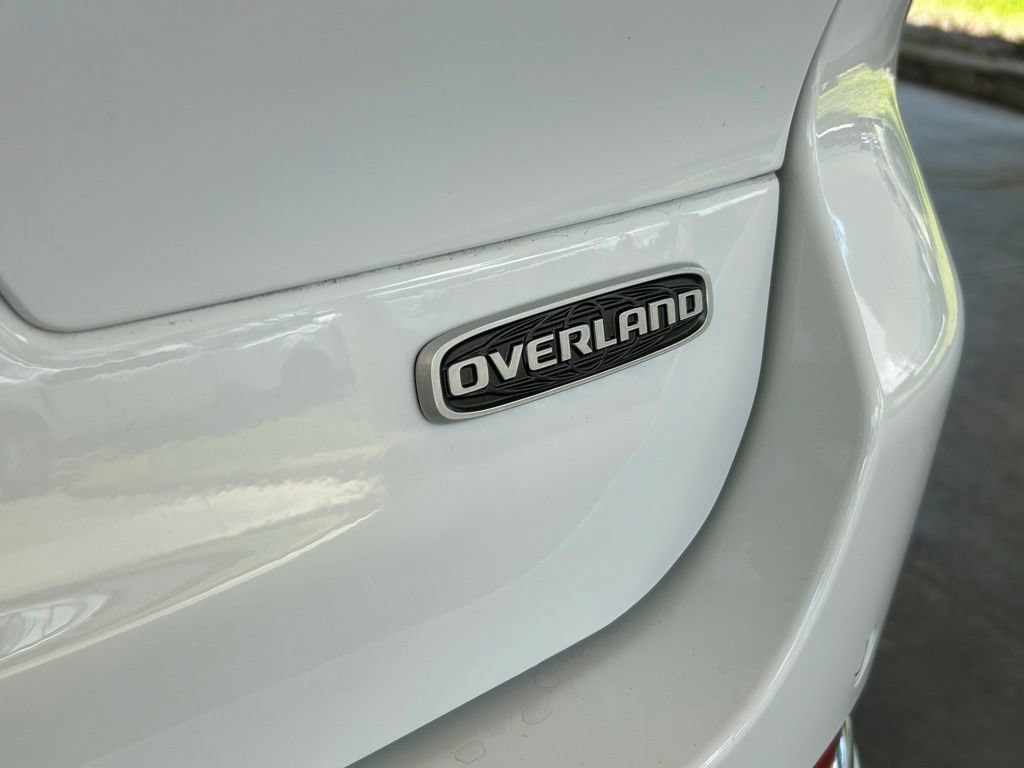 Used 2025 Jeep Grand Cherokee L Overland w/ Advanced Protech Group III AWD/4WD image 22