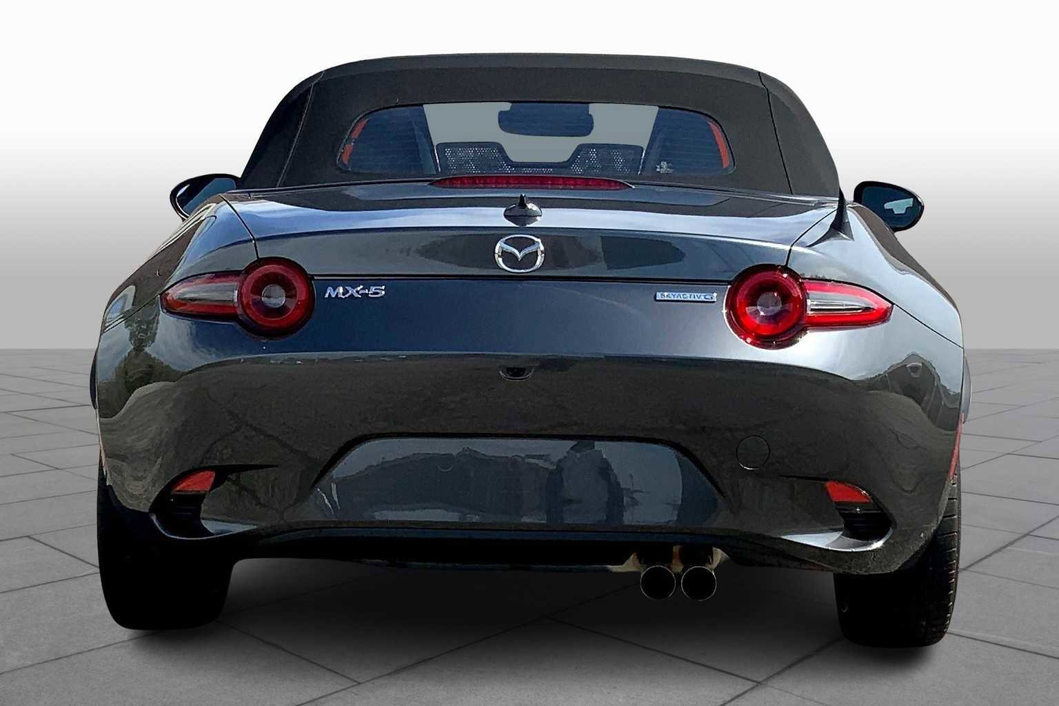 Used 2024 MAZDA MX-5 Miata Grand Touring w/ Weather Package RWD image 4