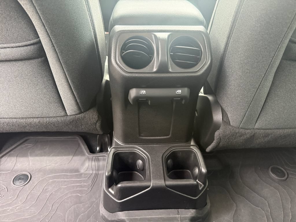 Used 2024 Jeep Gladiator Sport AWD/4WD image 28