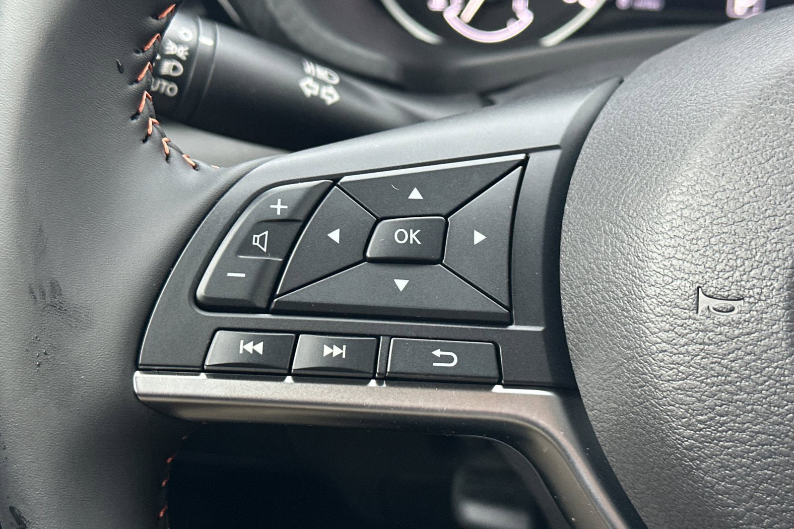 New 2025 Nissan Sentra SR image 26