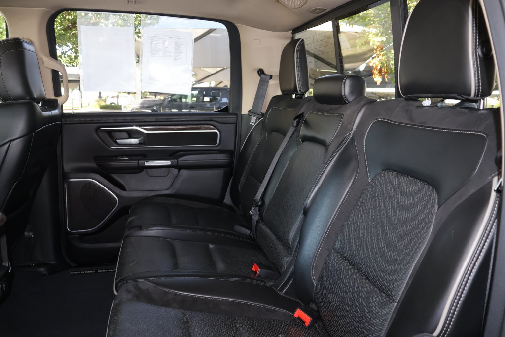 Used 2019 RAM 1500 Laramie AWD/4WD image 52