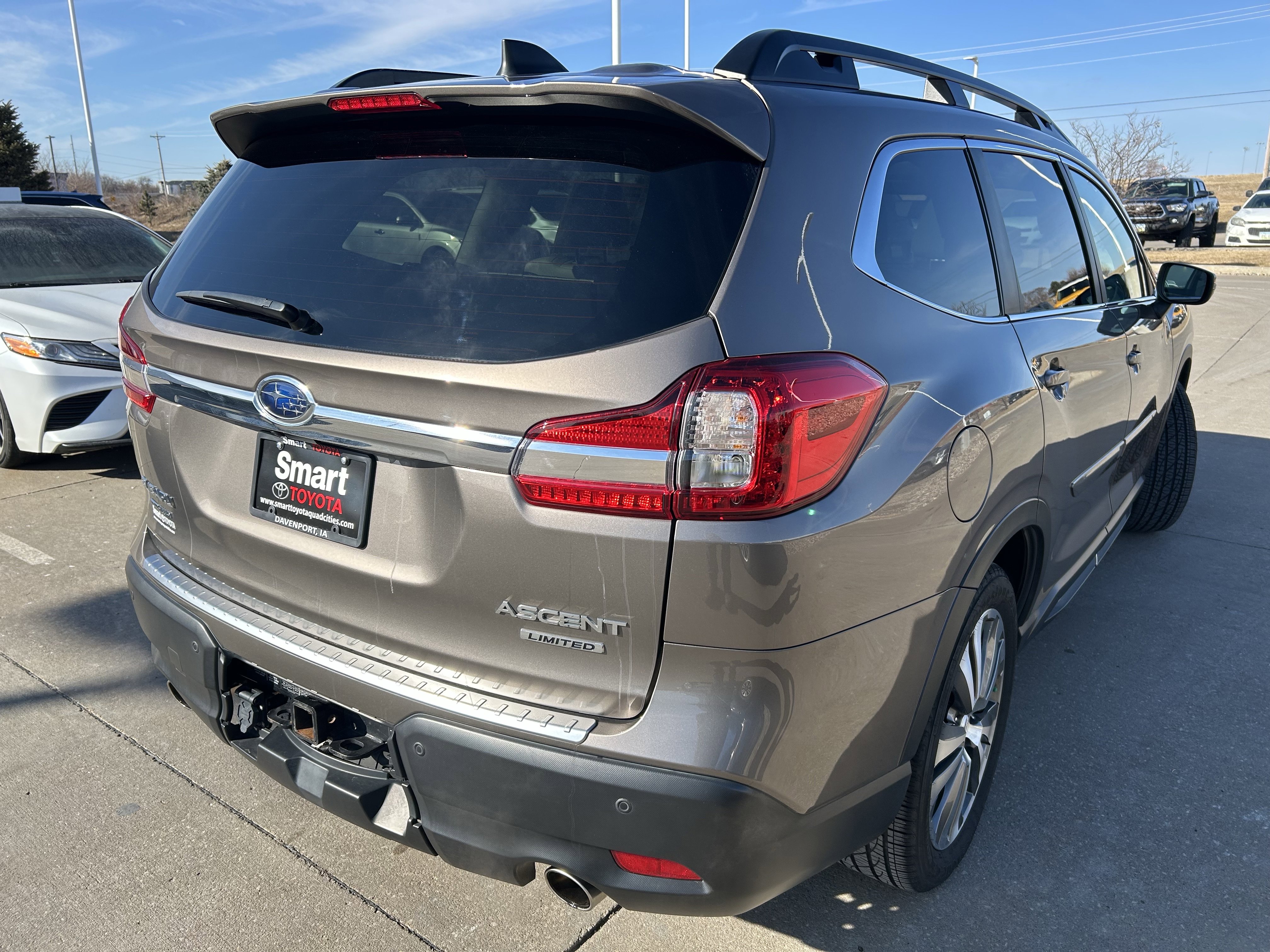 Used 2022 Subaru Ascent Limited w/ Technology Package image 6