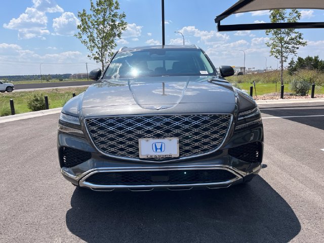 Certified 2025 Genesis GV80 2.5T Standard AWD/4WD image 2