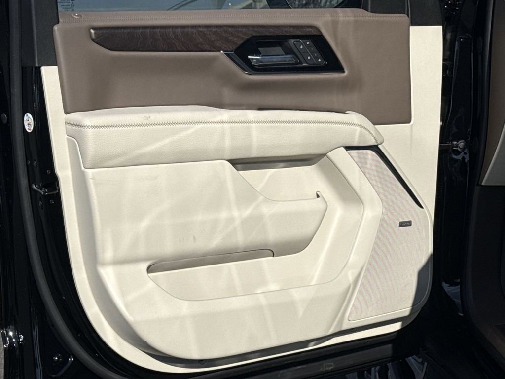 New 2026 GMC Yukon XL Denali w/ Sun & Power Step Package image 14