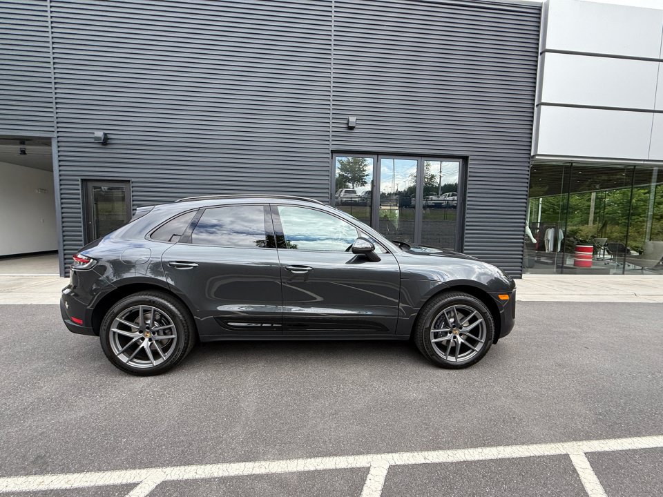 New 2026 Porsche Macan Turbo AWD/4WD image 8