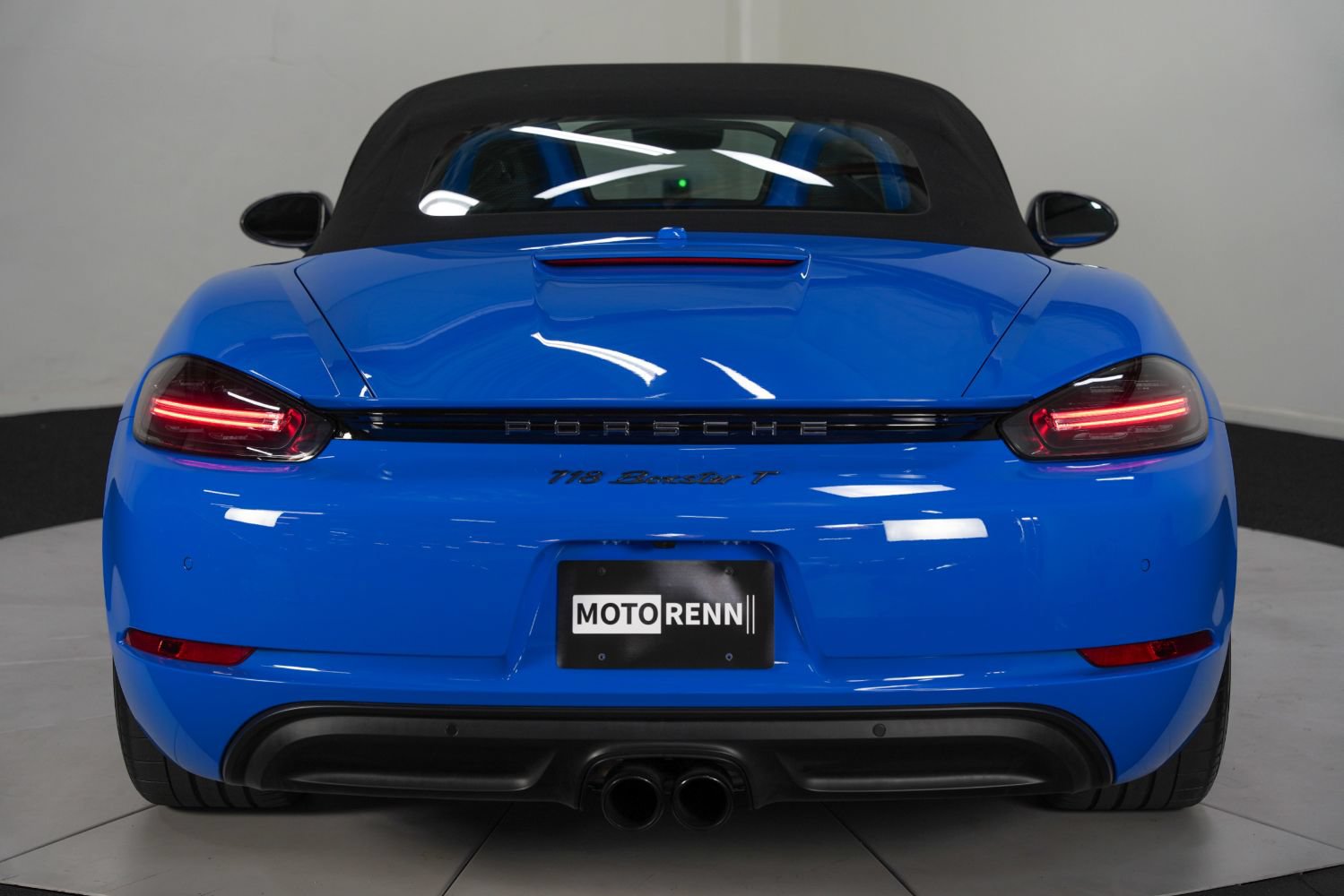 Used 2022 Porsche 718 Boxster RWD image 9