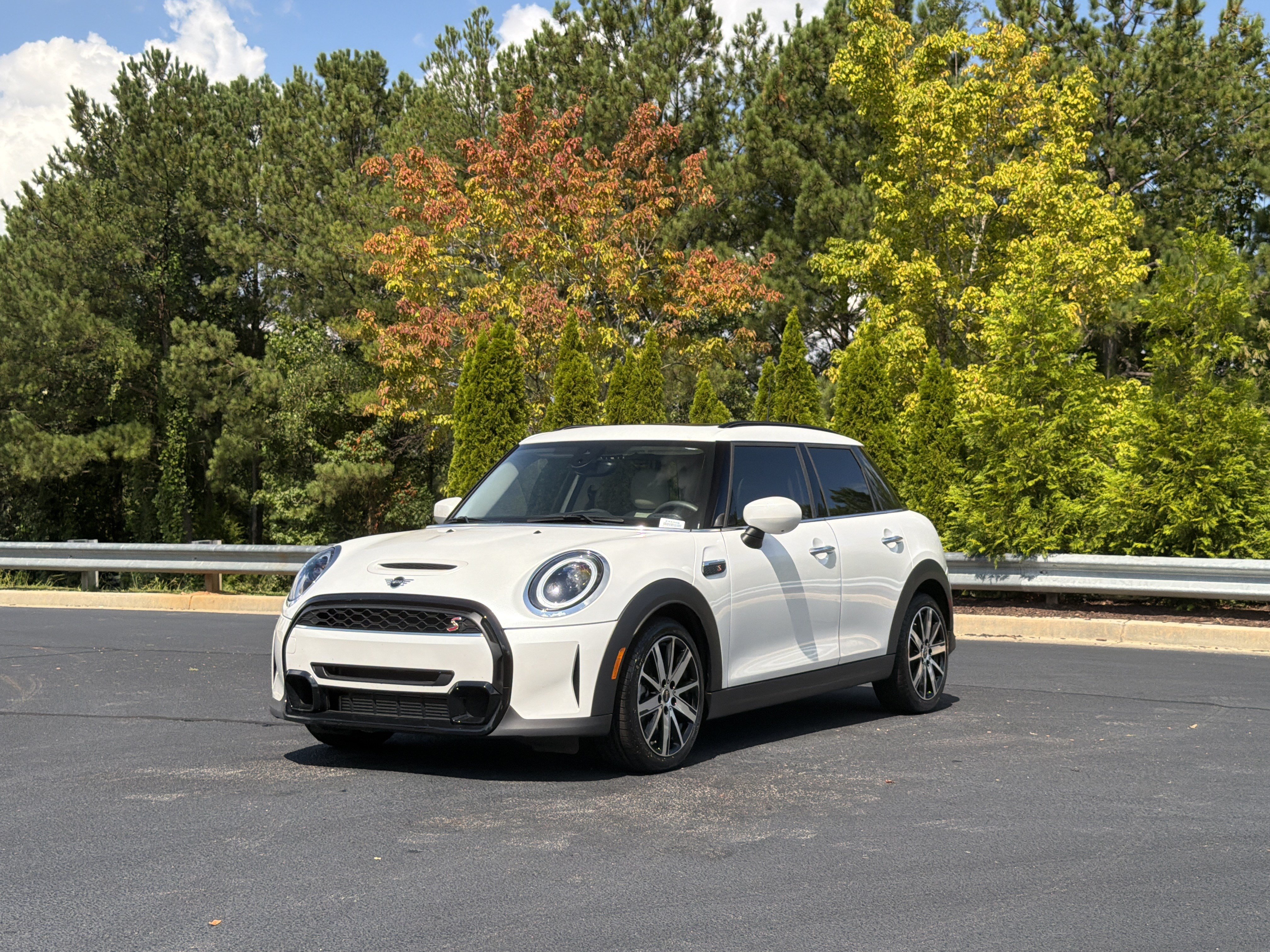 Used 2024 MINI Cooper S w/ Signature Upholstery Package FWD image 13