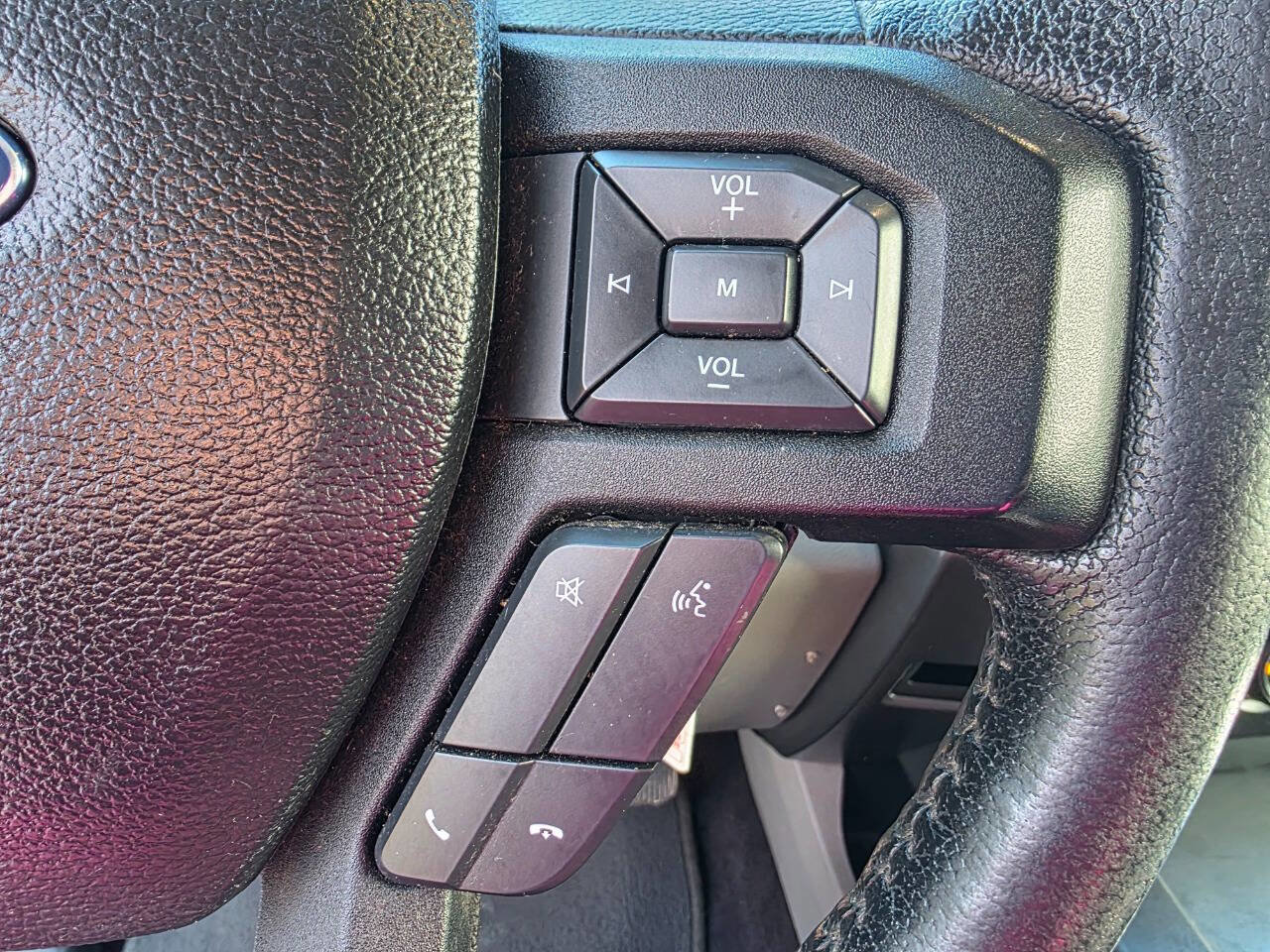 Used 2015 Ford F150 XLT w/ Equipment Group 301A Mid image 23