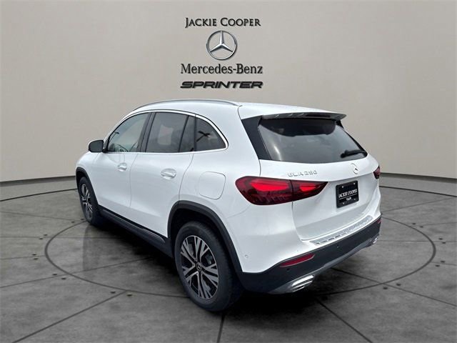New 2025 Mercedes-Benz GLA 250 image 3
