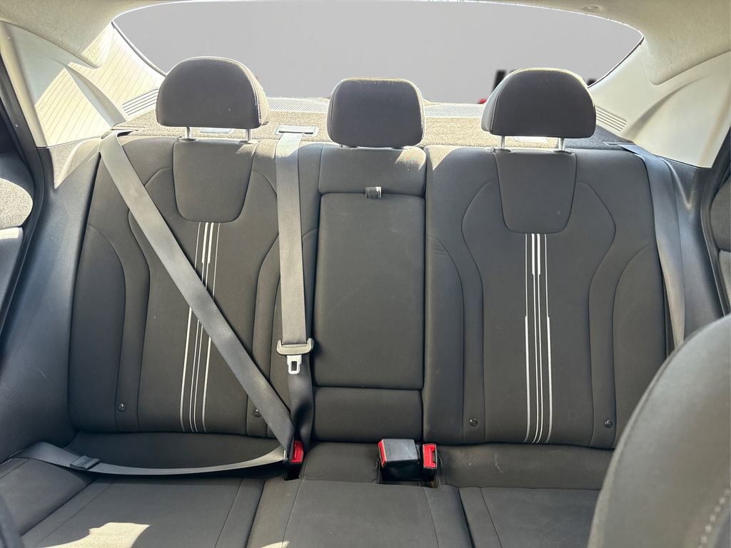 Used 2021 Hyundai Elantra SEL w/ Convenience + Premium Package image 17