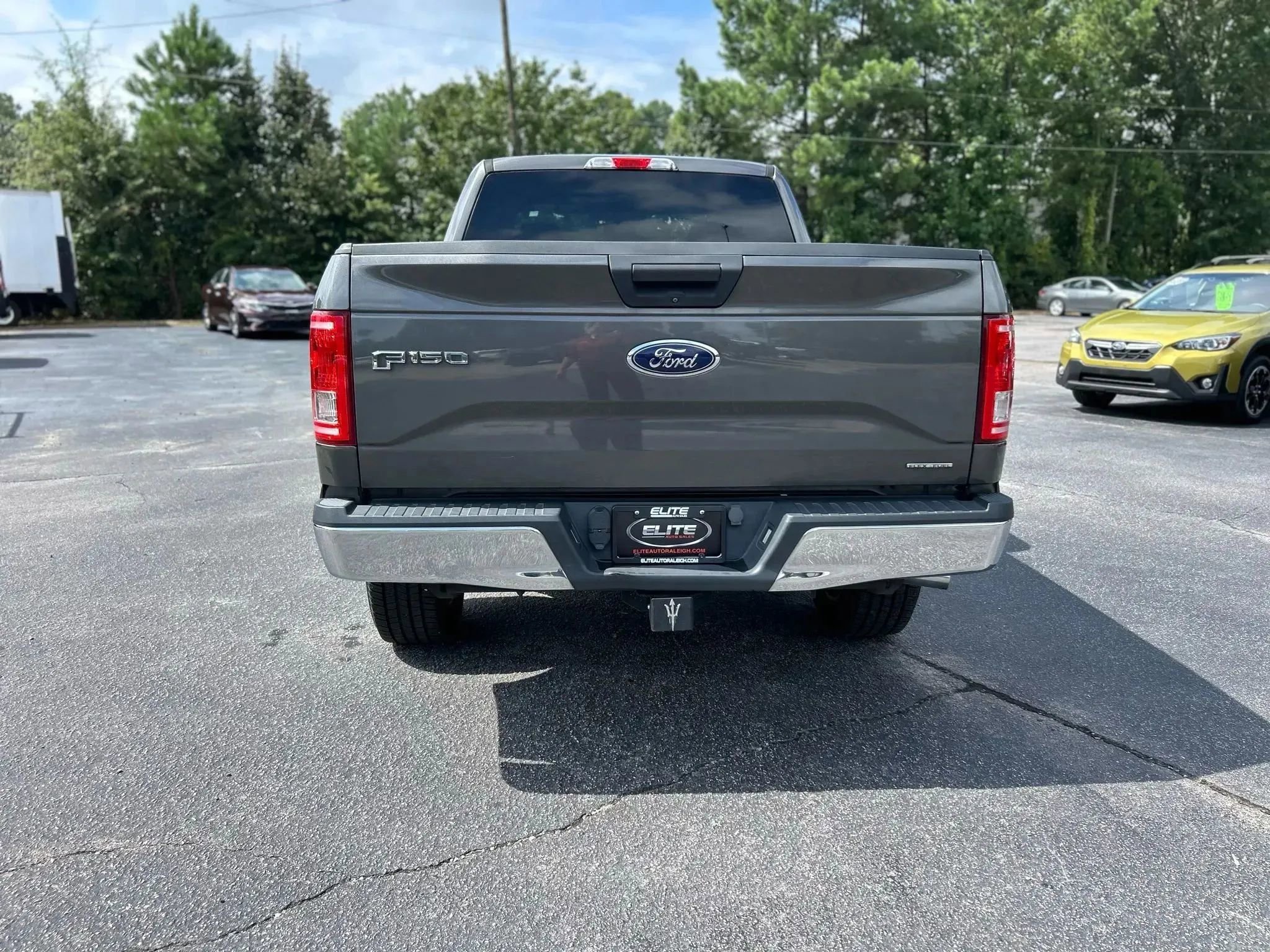 Used 2015 Ford F150 XLT w/ Equipment Group 301A Mid AWD/4WD image 8