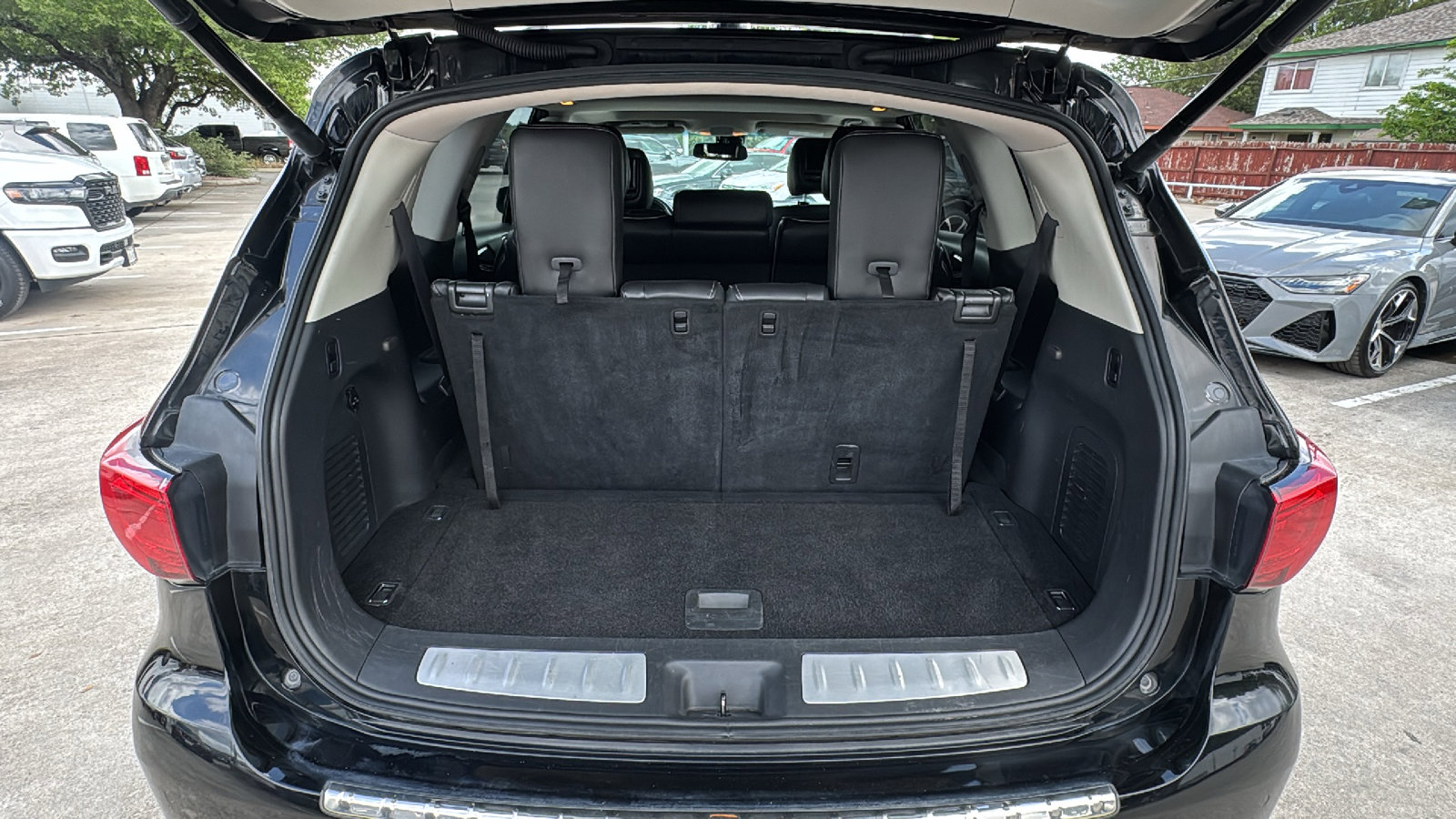 Used 2016 INFINITI QX60 AWD w/ Premium Plus Package image 26