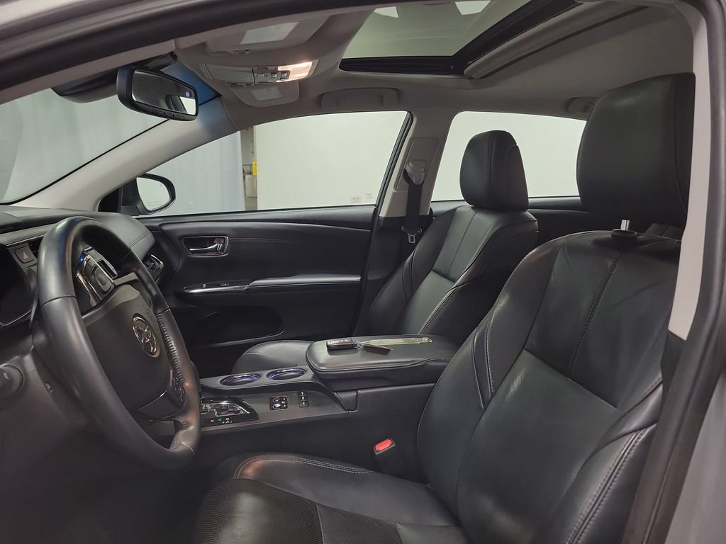 Used 2018 Toyota Avalon Limited w/ All Weather Liner Package FWD image 15