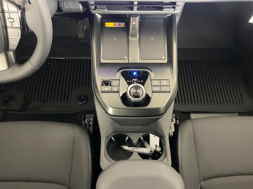 New 2026 Toyota C-HR AWD/4WD image 13