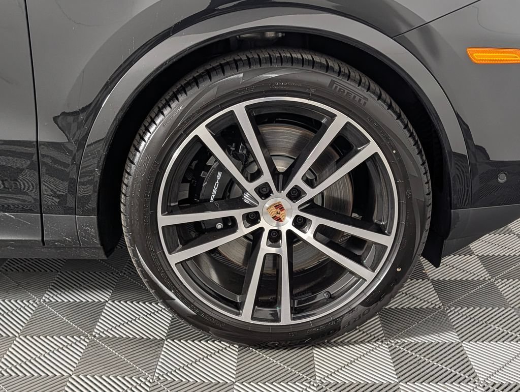 New 2026 Porsche Cayenne S AWD/4WD image 14
