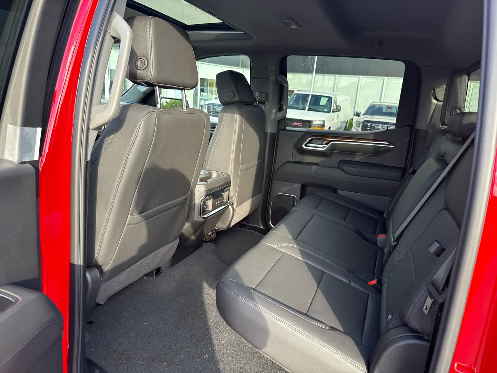 New 2026 GMC Sierra 1500 Elevation w/ Elevation Premium Package AWD/4WD image 23