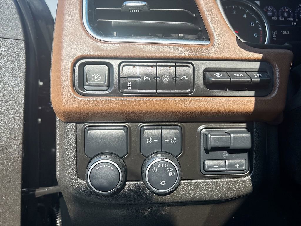 Used 2021 Chevrolet Tahoe High Country w/ Premium Package RWD image 45