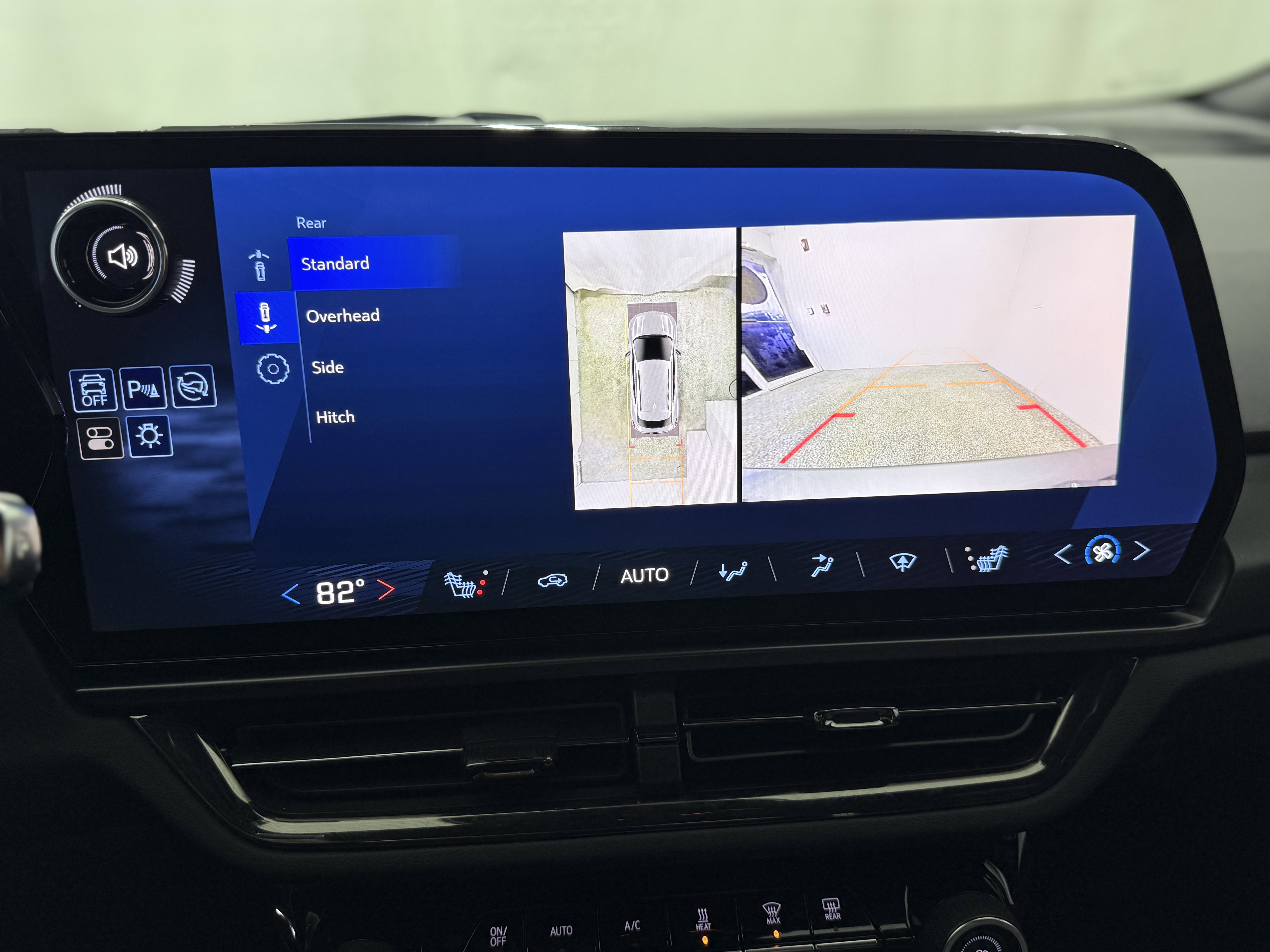 Used 2025 Chevrolet Equinox EV RS image 20