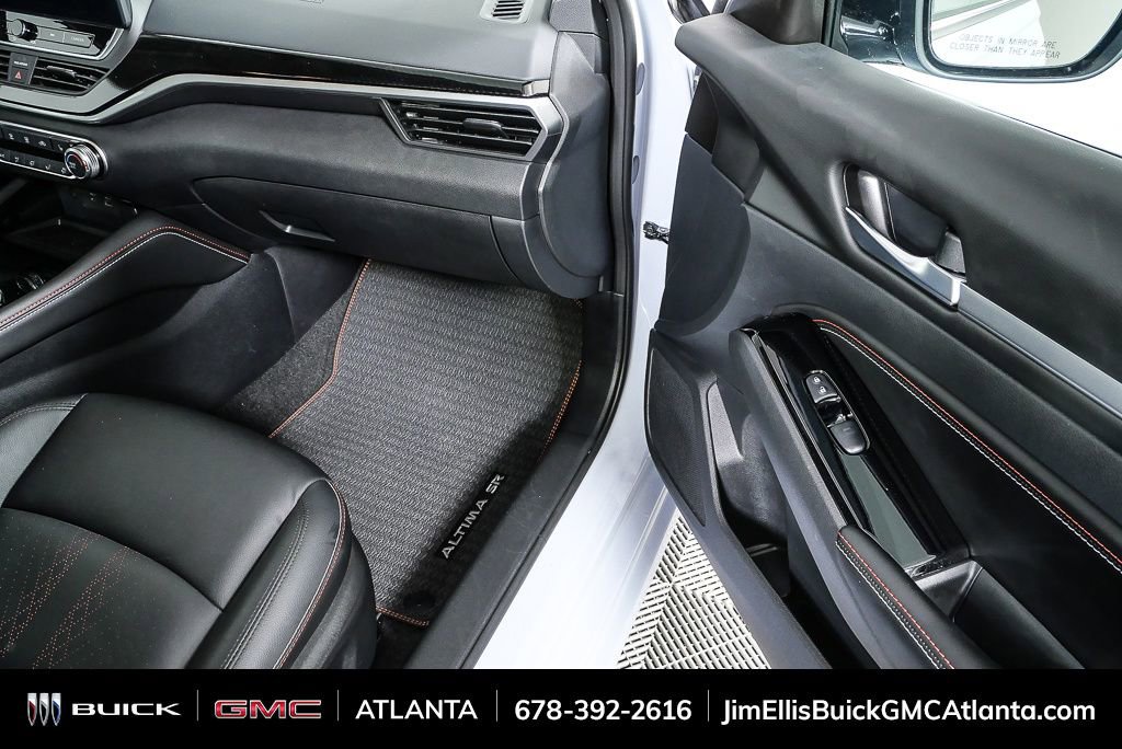 Used 2023 Nissan Altima 2.5 SR w/ SR Premium Package image 26
