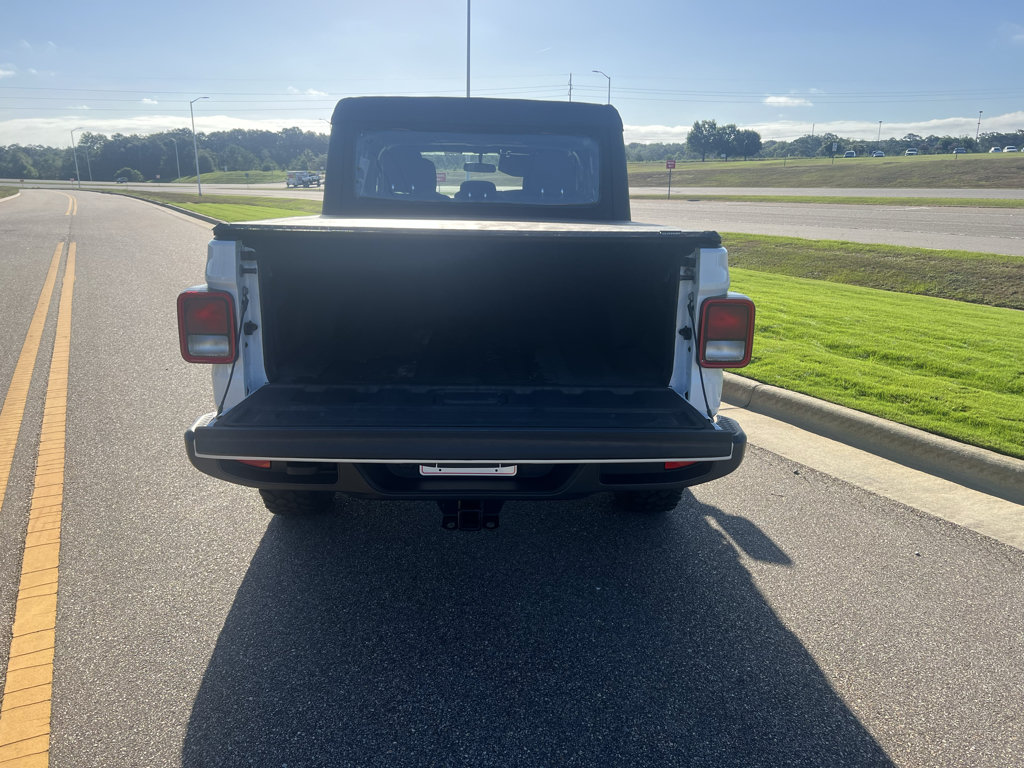 Certified 2023 Jeep Gladiator Sport w/ Trailer Tow Package AWD/4WD image 9