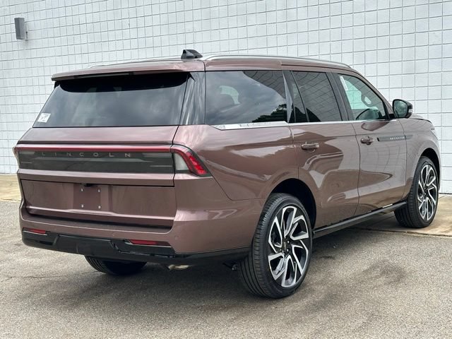New 2027 Lincoln Navigator Black Label AWD/4WD image 34