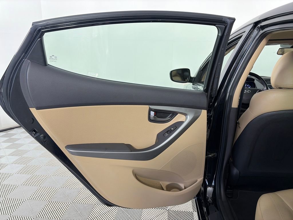 Used 2011 Hyundai Elantra Limited FWD image 12