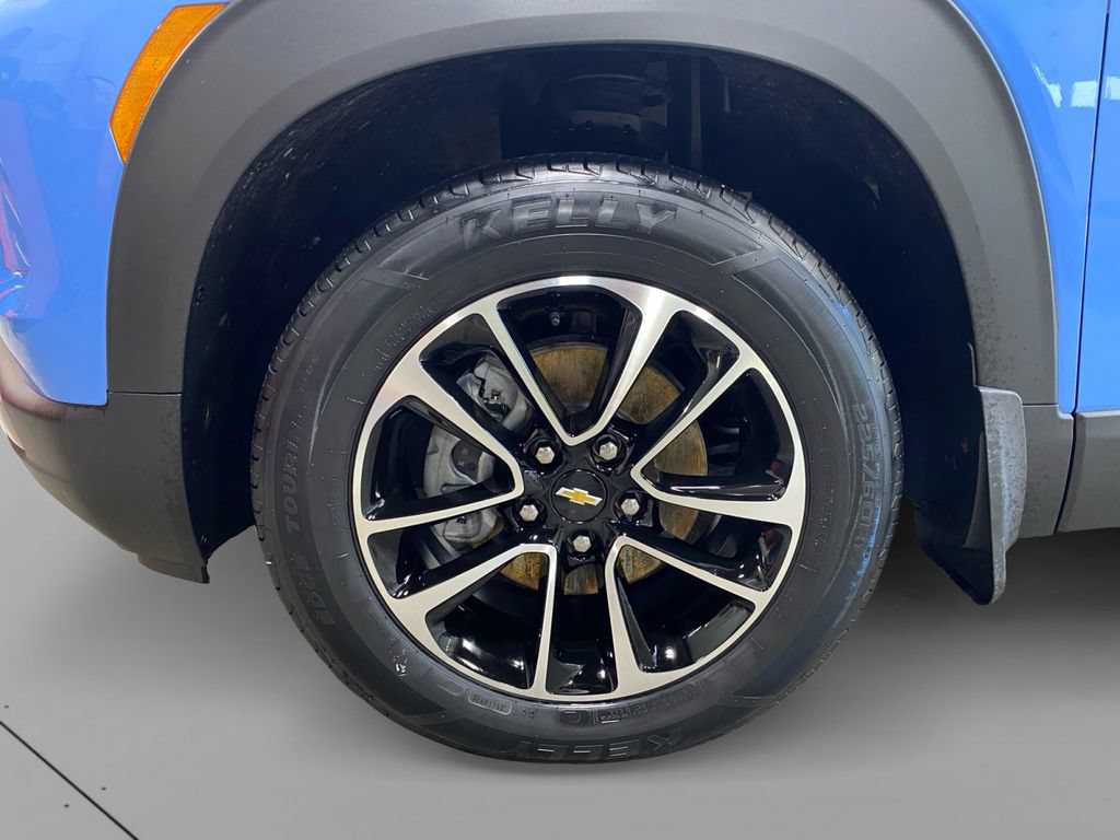 Certified 2024 Chevrolet TrailBlazer LT w/ Convenience Package AWD/4WD image 9