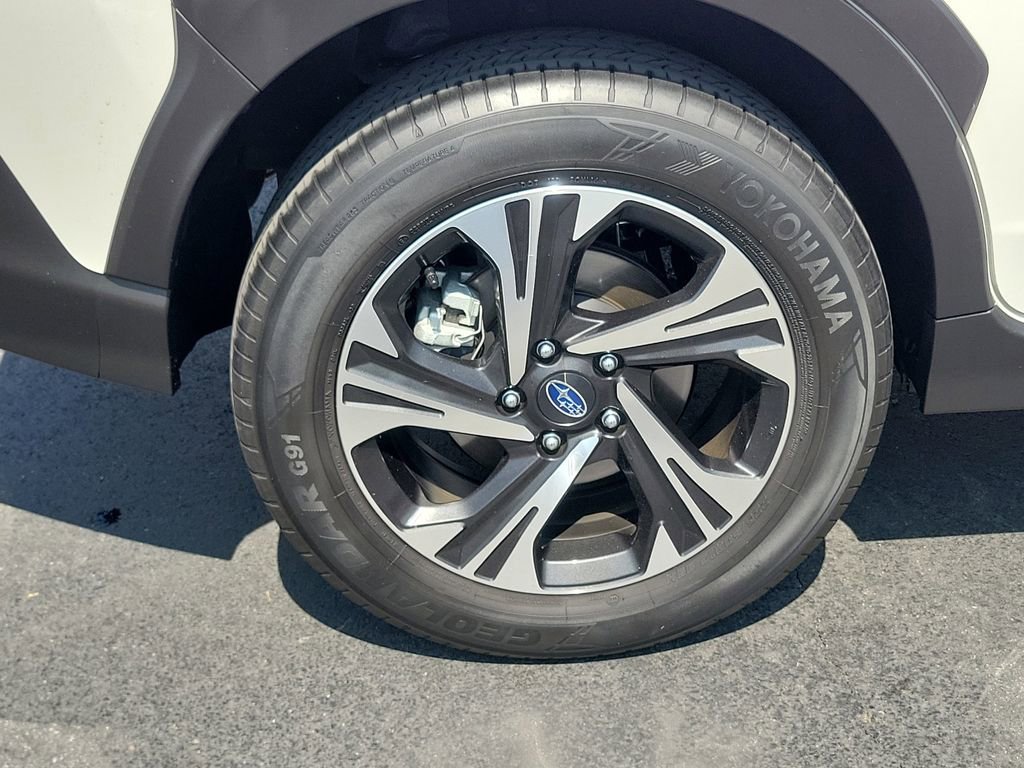 Used 2024 Subaru Crosstrek 2.0i Premium w/ Crosstrek Mirror Package image 6