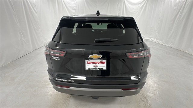 Used 2025 Chevrolet Equinox LT image 4