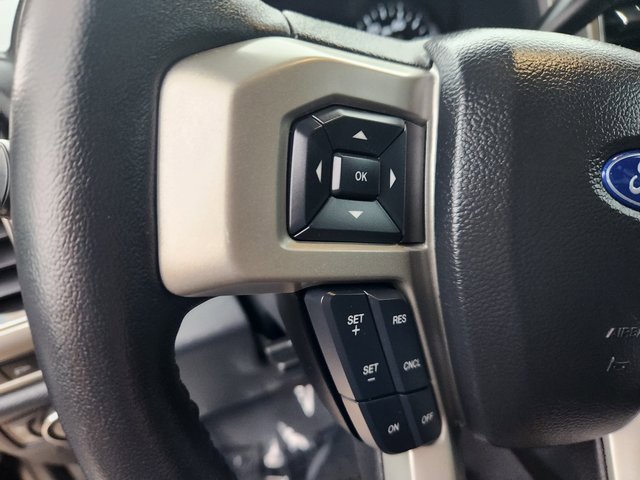 Used 2022 Ford F350 Lariat w/ Black Appearance Package image 26