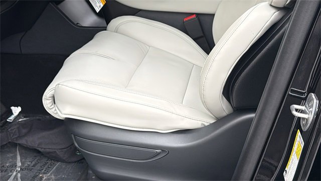 New 2025 Lincoln Aviator Reserve w/ Equipment Group 201A image 18