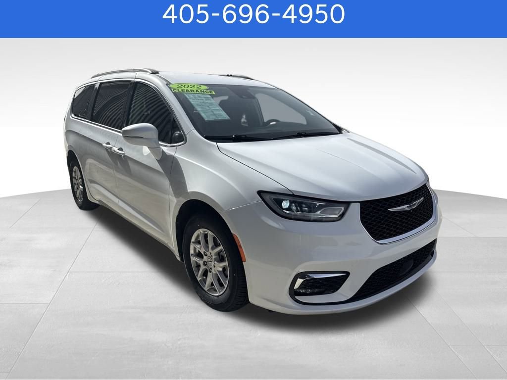 Used 2022 Chrysler Pacifica Touring-L video 2