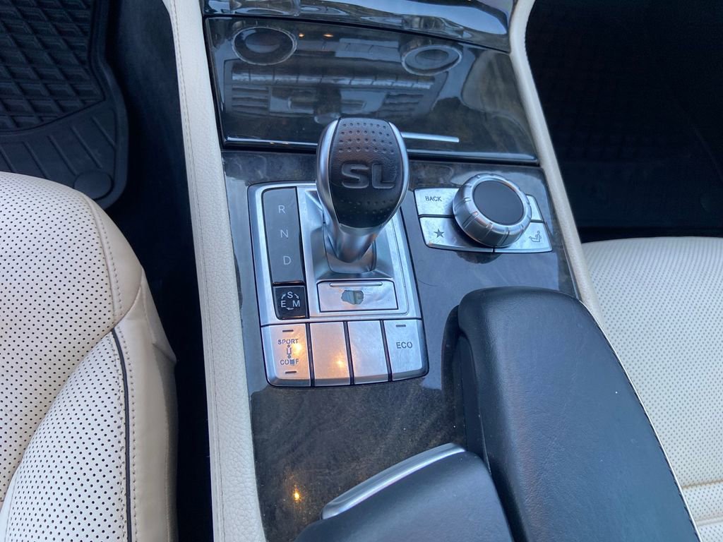 Used 2013 Mercedes-Benz SL 550 image 21