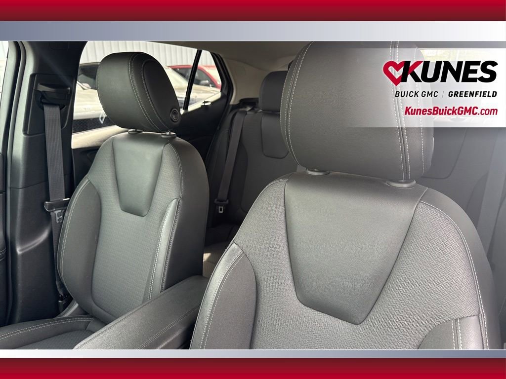 Used 2025 Buick Encore GX Preferred AWD/4WD image 15