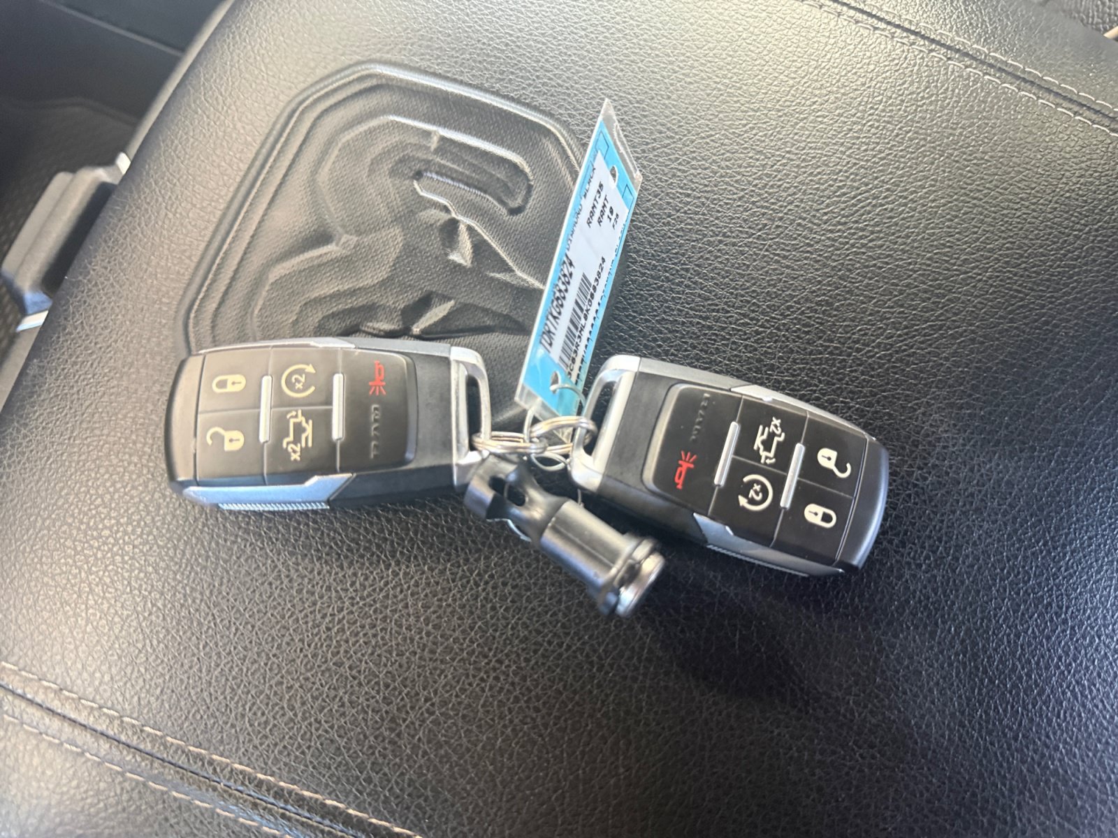 Used 2019 RAM 3500 Laramie w/ Black Appearance Package AWD/4WD image 23
