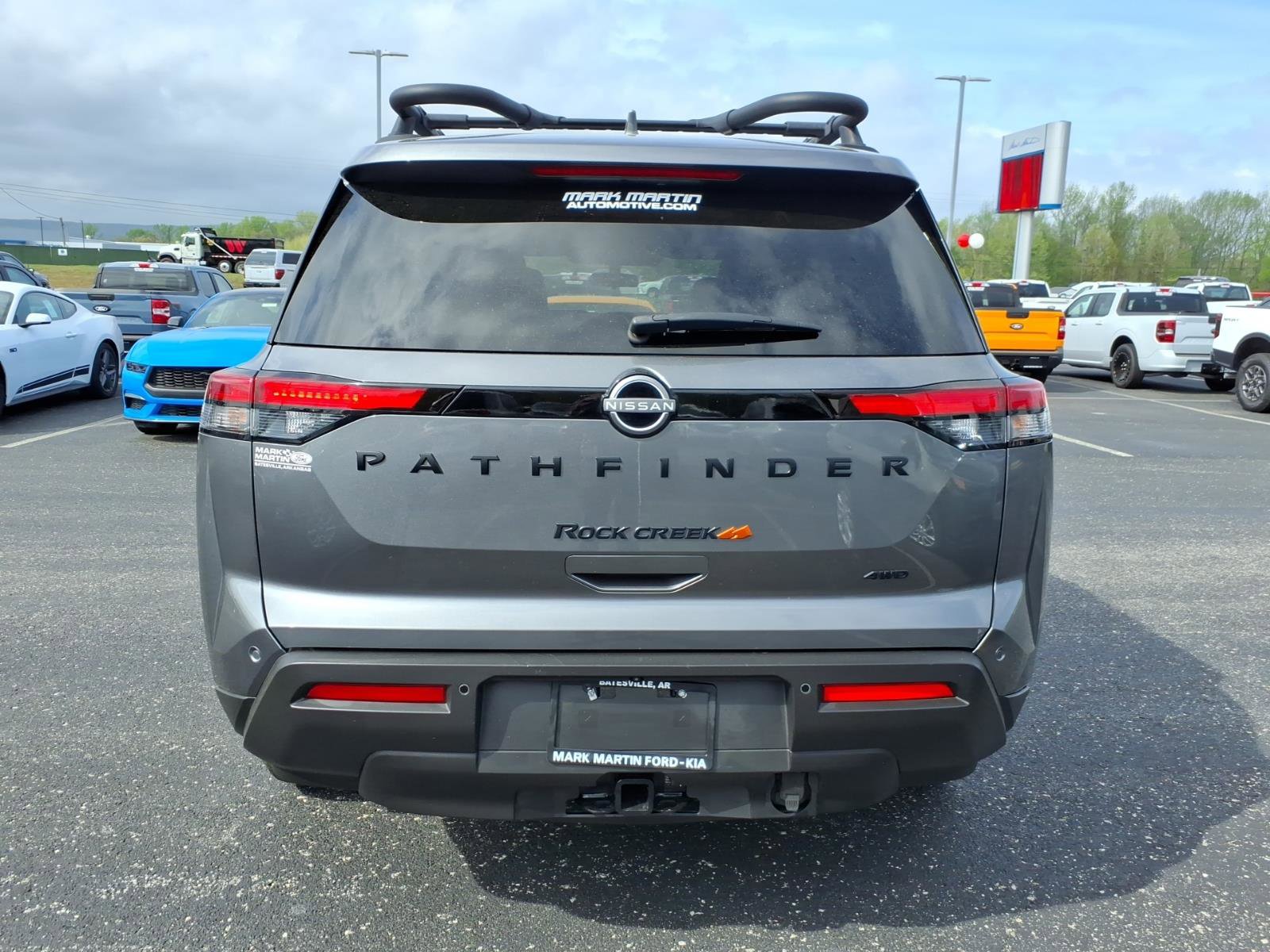 Used 2023 Nissan Pathfinder Rock Creek AWD/4WD image 4